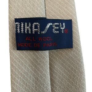 Vintage Mikasey 100% Wool Skinny Neck Tie Tan W/White Stripes 2 7/8”